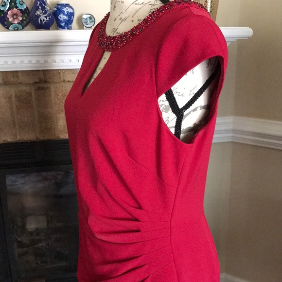 NWT ADRIANNA PAPELL RED SHEATH SEQUINED DRESS Size 10 - Picture 5 of 17